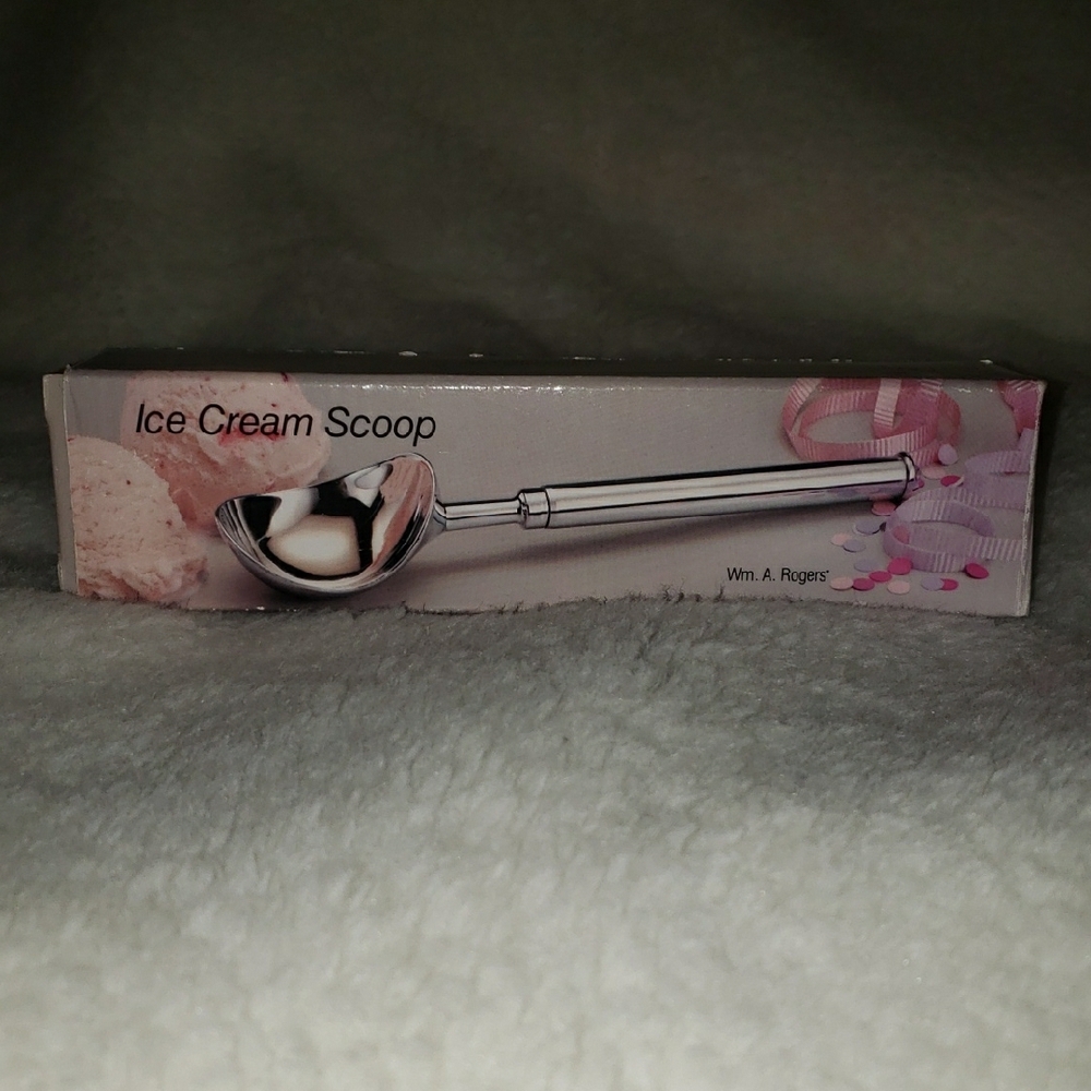 Wm. A. Rodgers Silver Ice Cream Scoop
